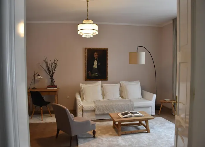 Center Marvel דירה *